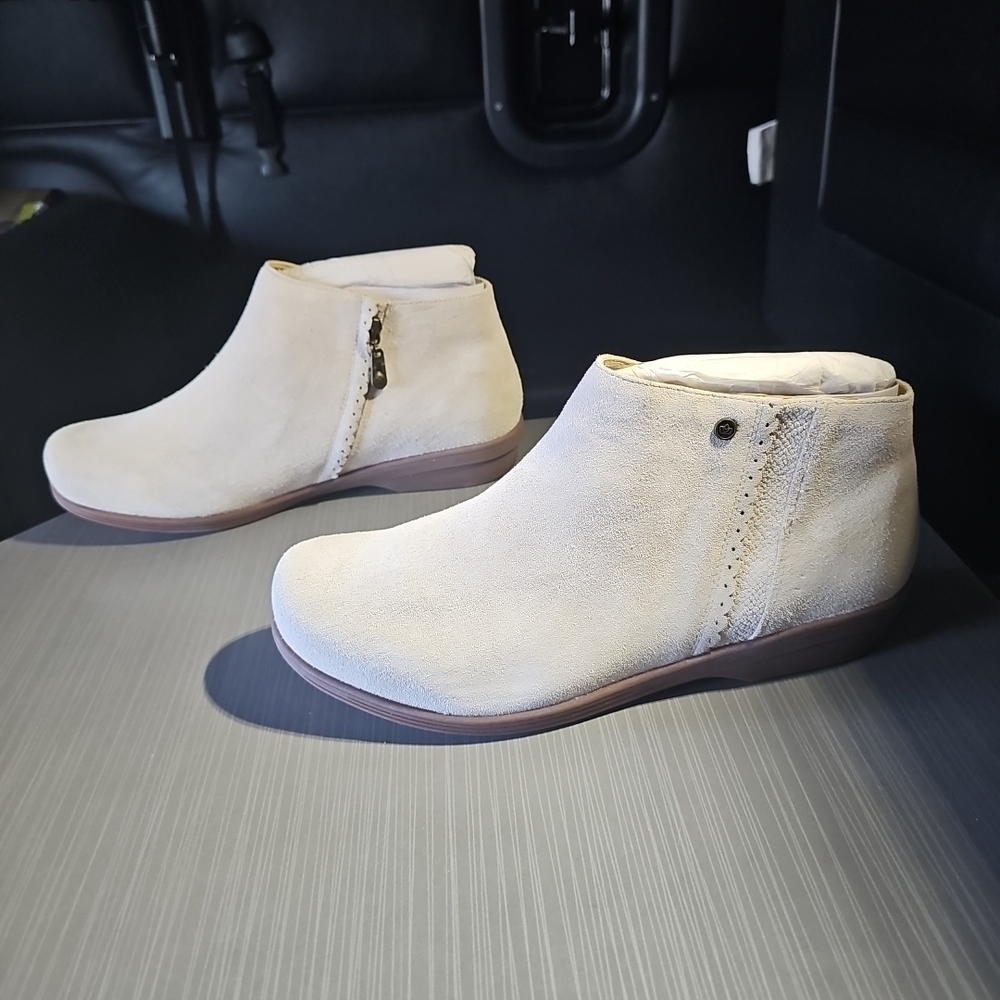 Spenco Manor Revitalign‎ Orthotic Cream Suede Ankle Boot Women's 12B New In Box